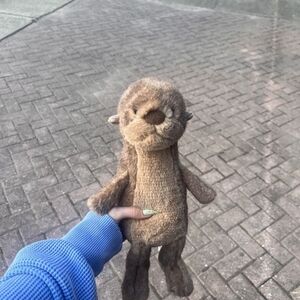 *new* Brooke The otter Jellycat